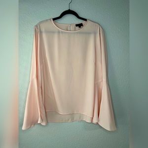 ALEX MARIE Light Pink Flare Sleeve Blouse Size XL.